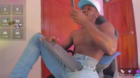 ethan travis online show from 10-21-25, 07:14