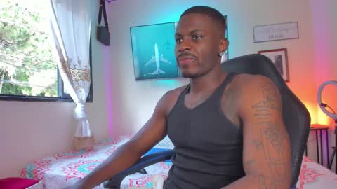 ethan travis online show from 11-22-25, 09:03