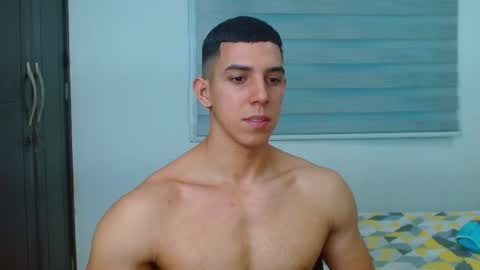 ethan_wright_ online show from 12-01-25, 09:09