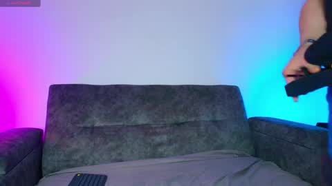 ethanconnor_ online show from 04-05-26, 12:13