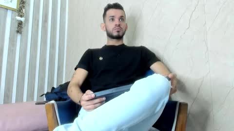 Snapshot of ethangrey_ chatting on 11-26-25, 11:33 Ethan Grey online show from 11-26-25, 11:33