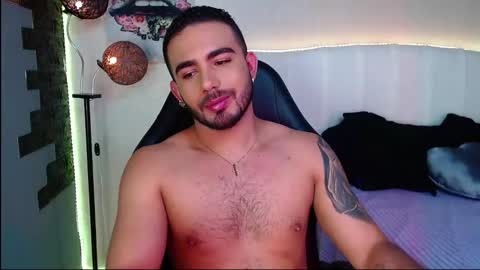 Snapshot of ethanhairy chatting on 06-01-26, 07:48 Ethan online show from 06-01-26, 07:48