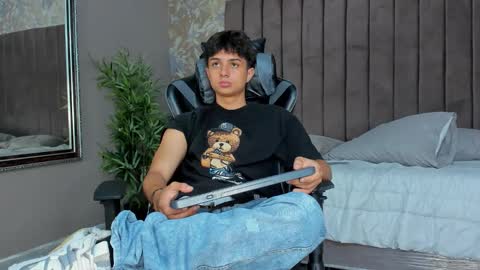 ethanlowell online show from 09-26-25, 06:06