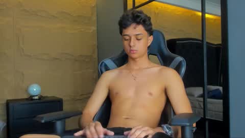 ethanlowell online show from 10-02-25, 06:53