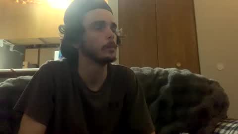 Snapshot of ethb0211 chatting on 04-11-26, 12:15 ethb0211 online show from 04-11-26, 12:15