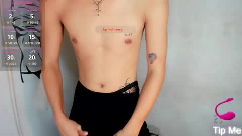 Snapshot of ethereal_blake chatting on 11-06-25, 08:04 BLAKE online show from 11-06-25, 08:04