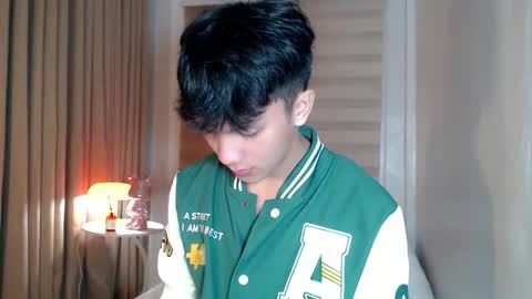 Rey online show from 02-19-26, 01:51