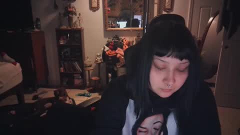 Snapshot of etherealhazy chatting on 12-15-24, 01:24 etherealhazy online show from 12-15-24, 01:24