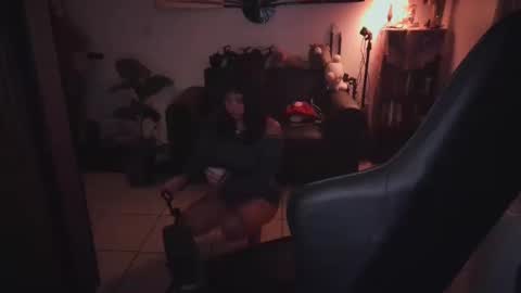 Snapshot of etherealhazy chatting on 10-14-25, 03:18 etherealhazy online show from 10-14-25, 03:18