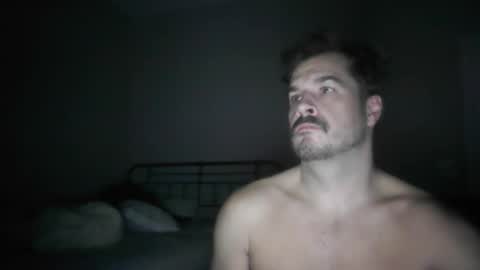 Snapshot of etim33 chatting on 11-08-25, 11:43 etim33 online show from 11-08-25, 11:43