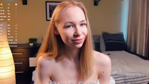 Snapshot of eugeniabrainard chatting on 02-28-25, 07:05 Kira and Kamila online show from 02-28-25, 07:05