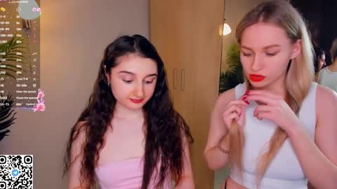 Snapshot of eugeniabrainard chatting on 03-02-25, 07:56 Kira and Kamila online show from 03-02-25, 07:56