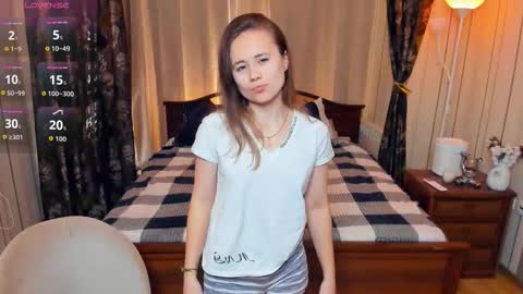 Snapshot of eugeniabrainard chatting on 10-11-25, 07:51 Kira and Kamila online show from 10-11-25, 07:51
