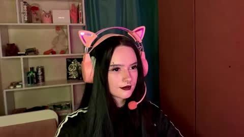 Snapshot of eunabiddlecome chatting on 02-20-26, 11:11 Kate online show from 02-20-26, 11:11