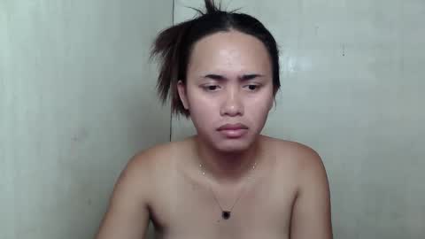 Snapshot of euniceariella21 chatting on 09-30-25, 02:27 YELLA online show from 09-30-25, 02:27