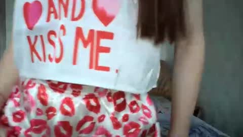 eva00186 online show from 02-04-25, 10:43