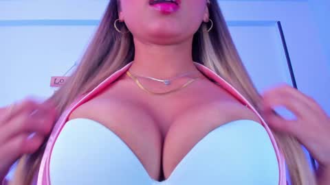 Snapshot of eva1green1 chatting on 01-10-25, 11:29 eva1green1 online show from 01-10-25, 11:29