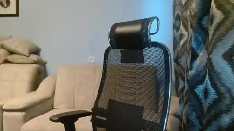 eva2323 online show from 01-28-25, 08:25