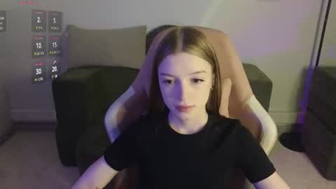 Snapshot of eva__thompson chatting on 06-10-26, 01:28 Eva online show from 06-10-26, 01:28