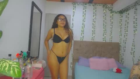 eva_adan19 online show from 03-18-26, 02:47