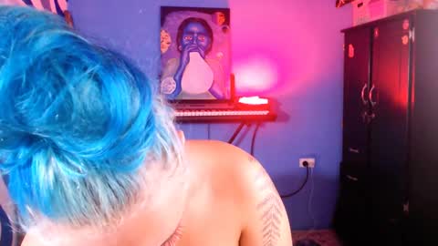 Snapshot of eva_brooks1 chatting on 05-12-26, 04:26 Iris Smile independent model online show from 05-12-26, 04:26