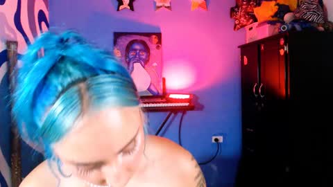 Snapshot of eva_brooks1 chatting on 05-13-26, 04:32 Iris Smile independent model online show from 05-13-26, 04:32