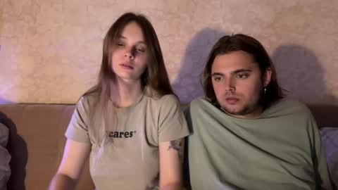 Eva Calvin online show from 10-21-25, 03:24