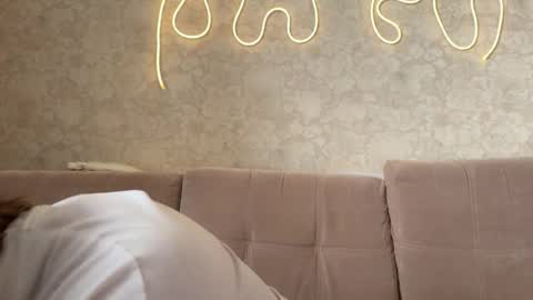 Eva Calvin online show from 03-18-26, 05:21