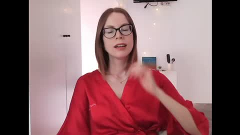 Snapshot of eva_cutesmile chatting on 07-29-26, 06:39 Eva online show from 07-29-26, 06:39