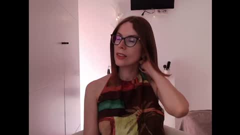 Snapshot of eva_cutesmile chatting on 08-01-26, 05:34 Eva online show from 08-01-26, 05:34