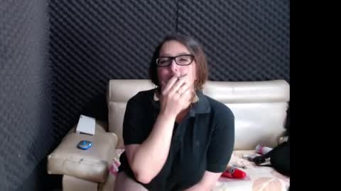 eva online show from 04-17-26, 01:30