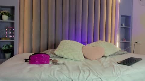 Snapshot of eva_daemon chatting on 02-06-25, 11:21 EVA DAEMON online show from 02-06-25, 11:21