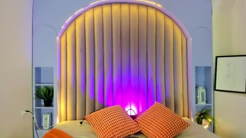 Snapshot of eva_daemon chatting on 09-27-25, 11:37 EVA DAEMON online show from 09-27-25, 11:37