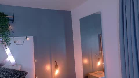 Snapshot of eva_daemon chatting on 10-09-25, 10:46 EVA DAEMON online show from 10-09-25, 10:46