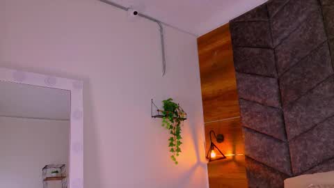 Snapshot of eva_daemon chatting on 10-13-25, 11:32 EVA DAEMON online show from 10-13-25, 11:32