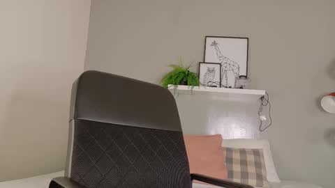 Snapshot of eva_daemon chatting on 12-15-25, 11:36 EVA DAEMON online show from 12-15-25, 11:36