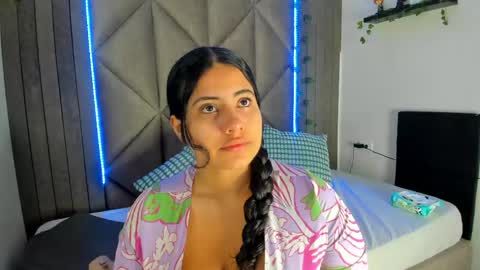 Snapshot of eva_daemon chatting on 04-18-26, 11:58 EVA DAEMON online show from 04-18-26, 11:58