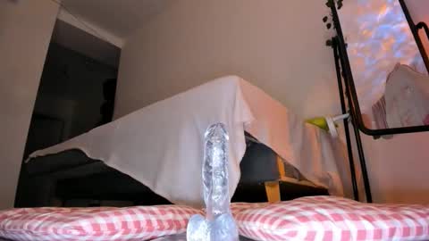 Snapshot of eva_davi chatting on 03-06-26, 02:08 Eva Davis online show from 03-06-26, 02:08