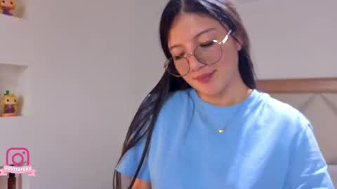 Snapshot of eva_depp_ chatting on 05-11-26, 04:04 Eva online show from 05-11-26, 04:04