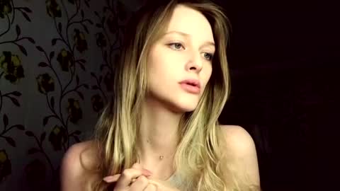 Evvie online show from 06-27-26, 05:56