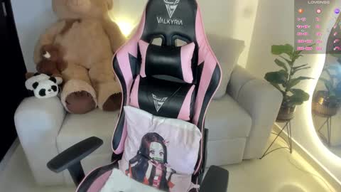 Eva   online show from 03-11-25, 11:04