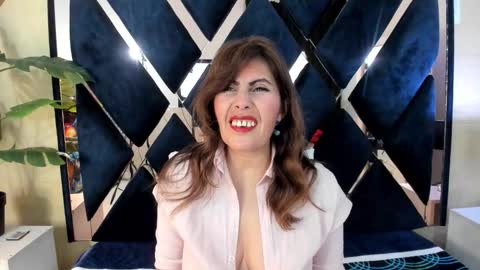 Snapshot of eva_loretti chatting on 10-26-25, 03:45 online show from 10-26-25, 03:45