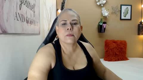eva_love49 online show from 12-05-25, 12:14