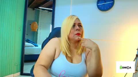 Snapshot of eva_love49 chatting on 03-21-26, 06:44 eva_love49 online show from 03-21-26, 06:44