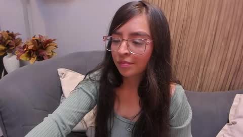 Snapshot of eva_macalliter chatting on 12-20-24, 06:29 Angelinne online show from 12-20-24, 06:29