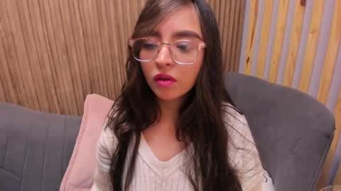 Snapshot of eva_macalliter chatting on 02-07-25, 03:01 Angelinne online show from 02-07-25, 03:01