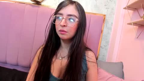 Snapshot of eva_macalliter chatting on 09-15-25, 02:17 Angelinne online show from 09-15-25, 02:17