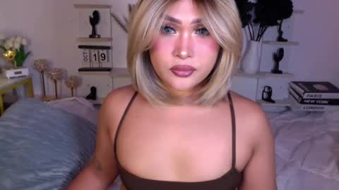 Snapshot of eva_mazikeen69 chatting on 10-19-25, 07:03 Queen Eva Mazikeen online show from 10-19-25, 07:03