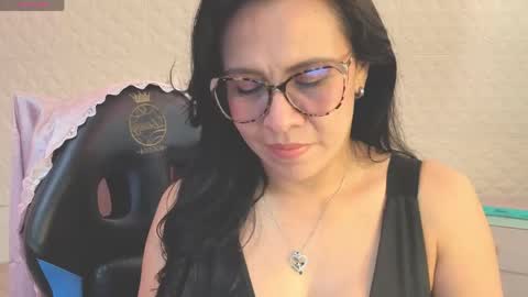 Eva  online show from 05-20-26, 03:07