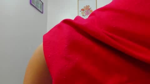 Snapshot of eva_mia_ chatting on 06-23-26, 11:41 Eva y Mia online show from 06-23-26, 11:41